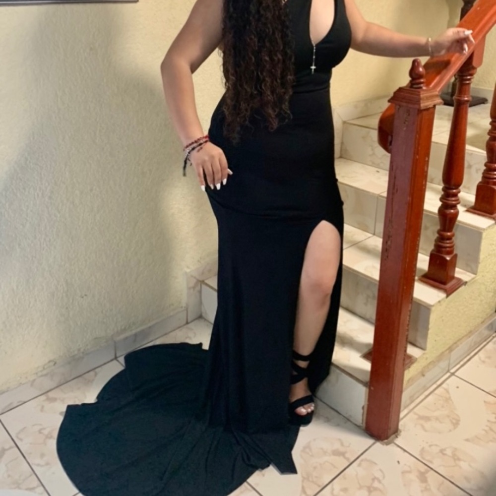 Elegant black prom dress